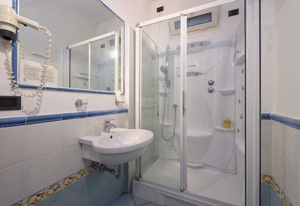 bagno della camera tripla